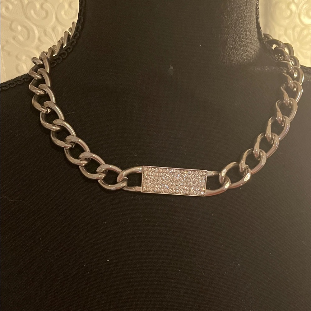 Chic Silver Chain Necklace with White Rhinestones